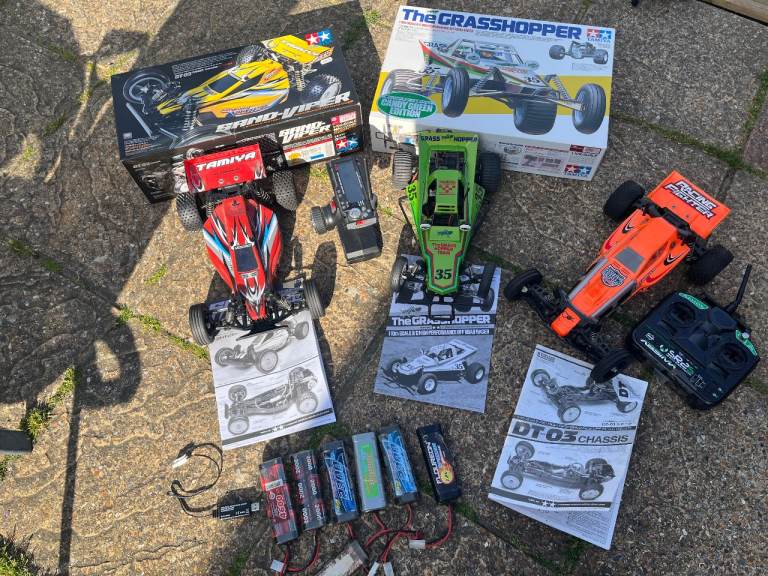 3 x tamiya rc car - see all pictures & read main description ( NO OFFERS  £225 CASH ON COLLECTION