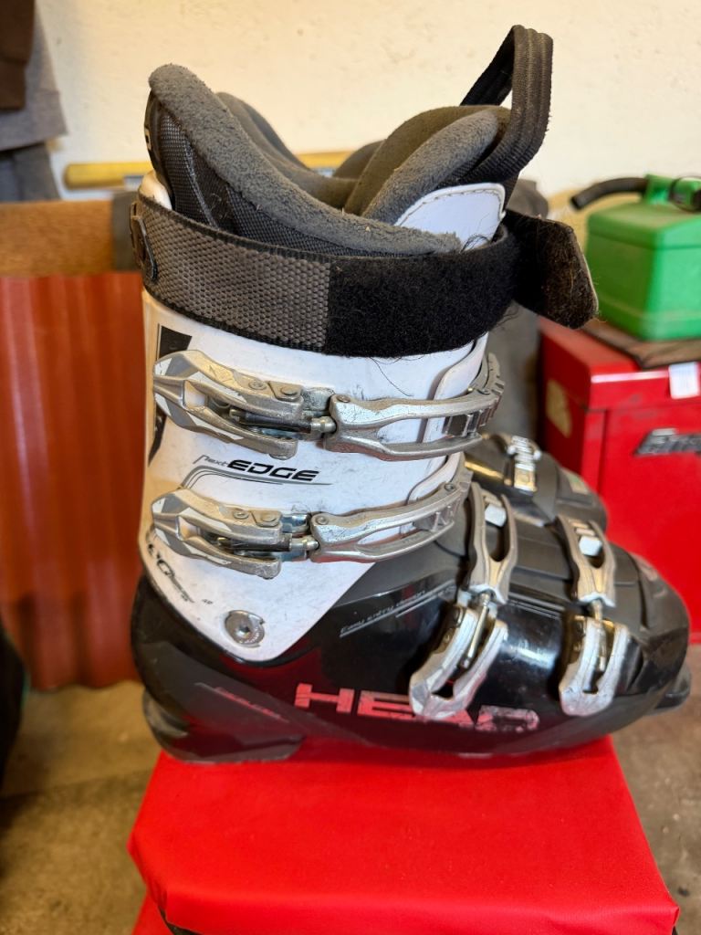 Head Next Edge ski boots