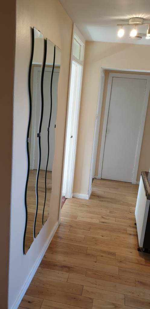 ROOMS TO LET IN FLAT ( EDINBURGH EH13 9JD )