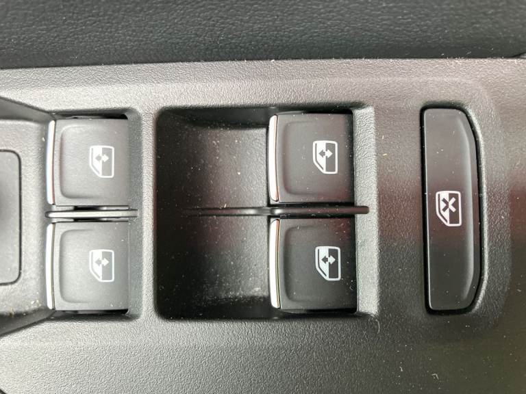 2025 SEAT Leon 1.0 eTSI FR 5dr DSG Hatchback PETROL Automatic