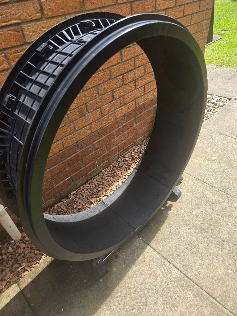 Cat/small dog running/training/exercise wheel