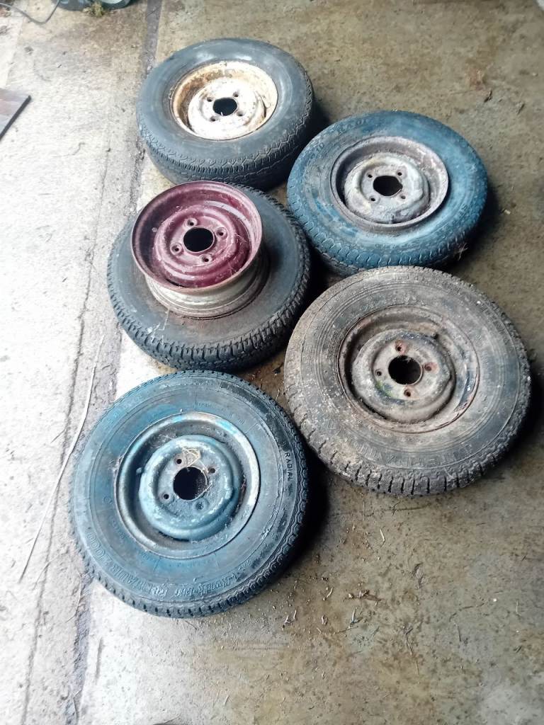 Mini wheel and tyres. 