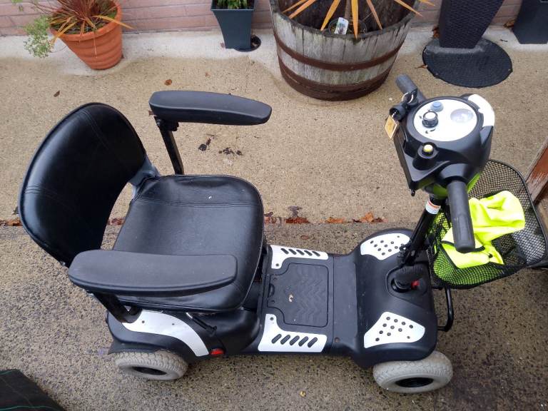 Mobility scooter 