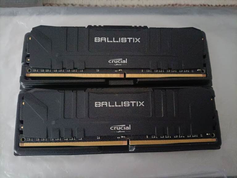 Crucial Ballistix 3200MHZ DDR4 Ram 16GB (2x8GB) CL 16 18-18-36 w/XMP 1.35V