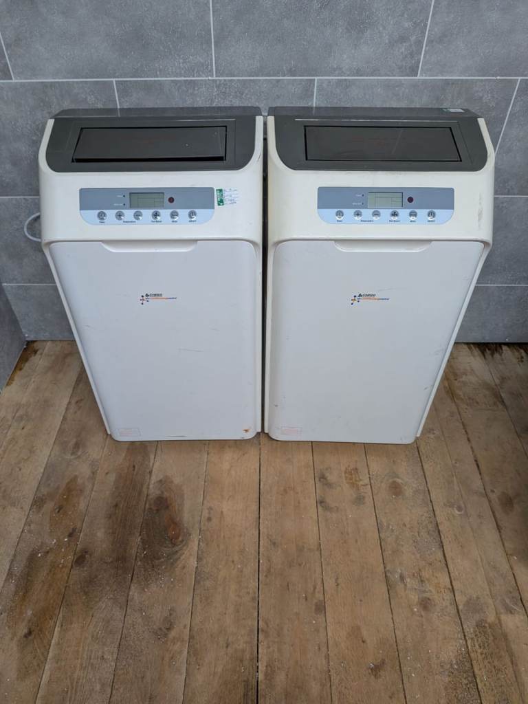2 air condition units ,£30 each