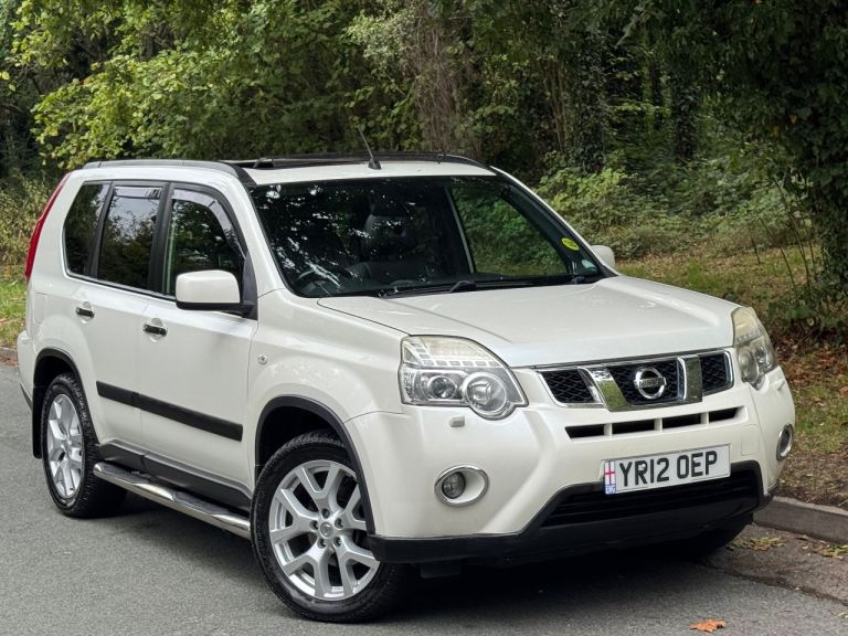 NISSAN X-TRAIL 2.0 DCI TEKNA 173 AUTOMATIC~FULL SERVICE HISTORY 16 STAMPS~TOWBAR