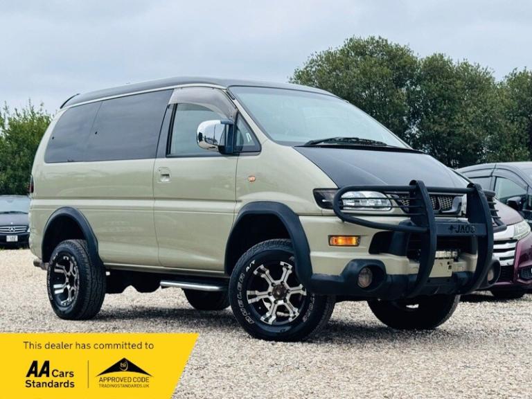 MITSUHISHI DELICA SPACE GEAR ACTIVE FIELD EDITION