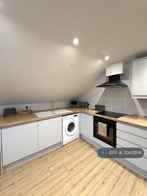 1 bedroom flat in Northgate, Hessle, HU13 (1 bed) (#3043936)