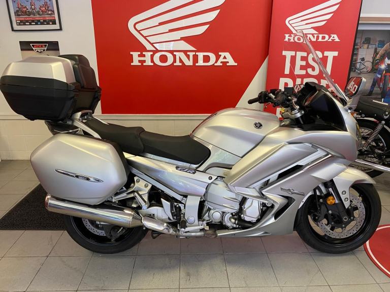 YAMAHA FJR1300