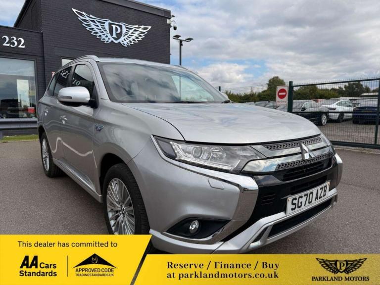 2020 Mitsubishi Outlander 2.4h TwinMotor 13.8kWh Dynamic SUV 5dr Petrol Plug-in Hybrid CVT 4WD Eu...