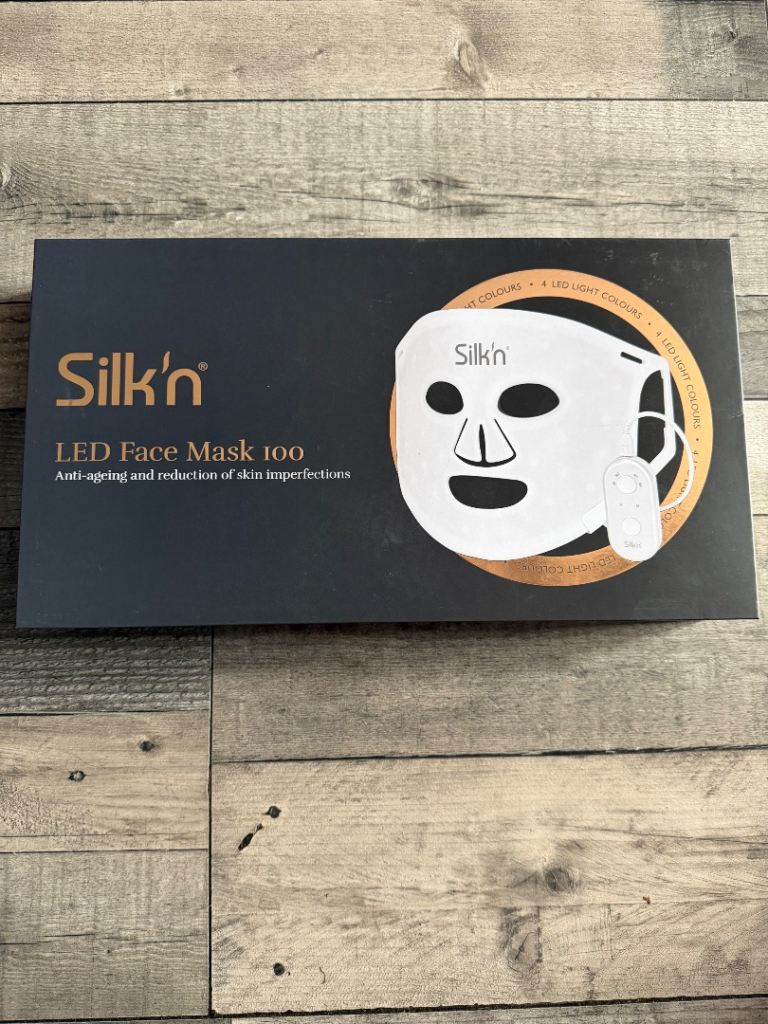 Silk'n LED Face Mask 100 - Skin Rejuvenation Light Therapy Mask (Complete Set, Excellent Condition)