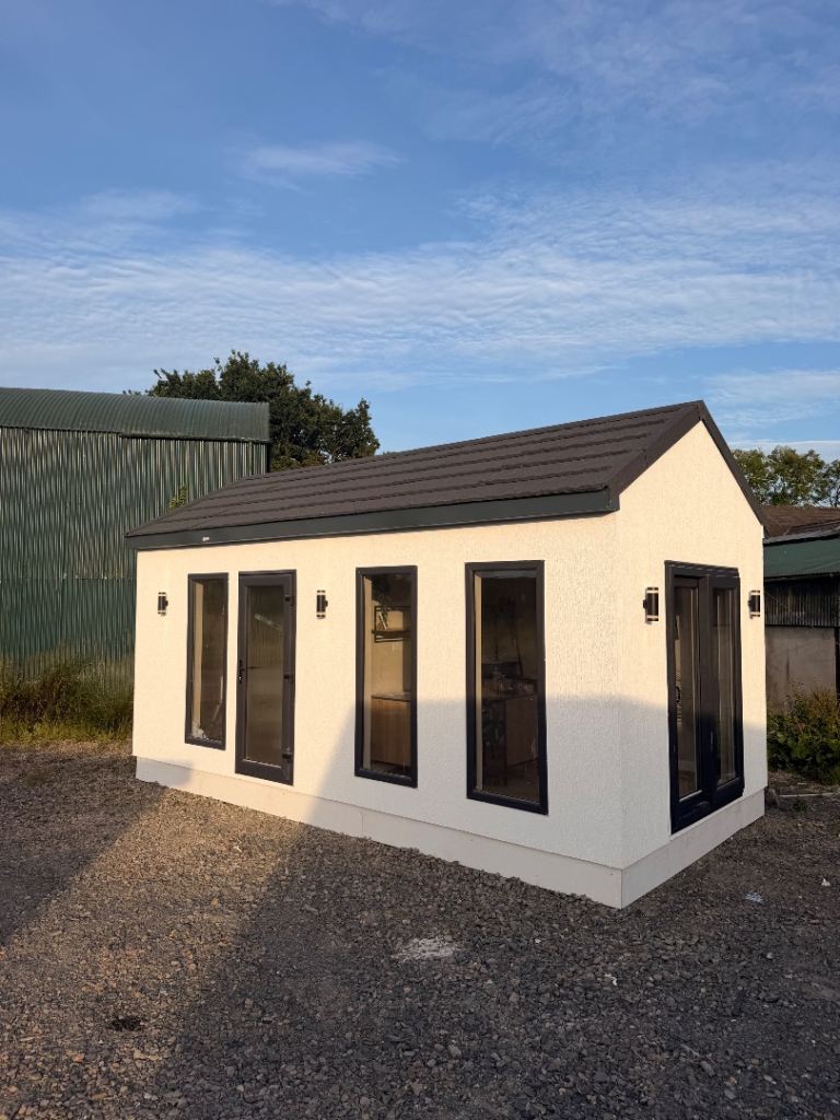 Home office / garden room / utility room / cabin / modular building/ portacabin