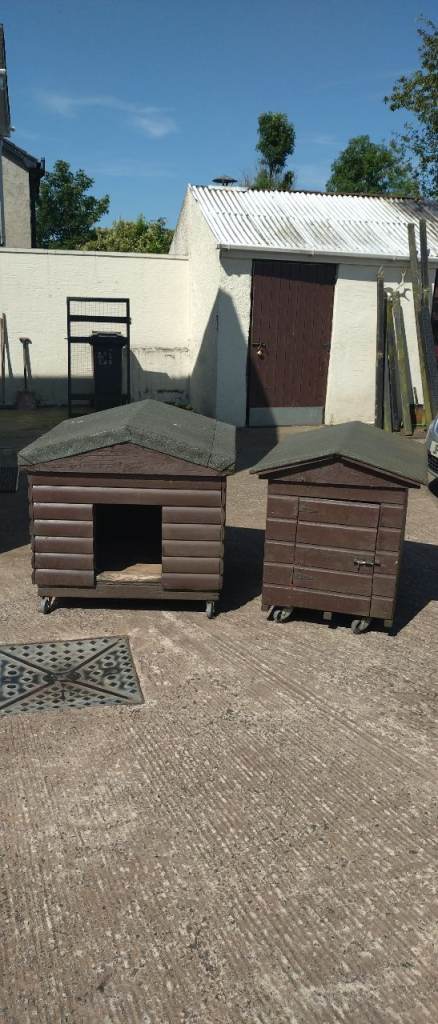 Dog kennels for sale