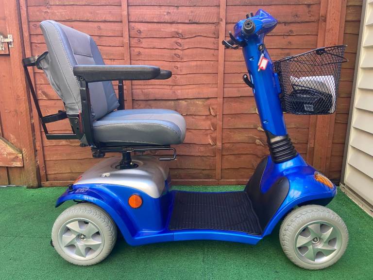 Kymco For U Super 4 Medium Size Mobility Scooter. 4/Mph. Perfect condition. Delivery possible.