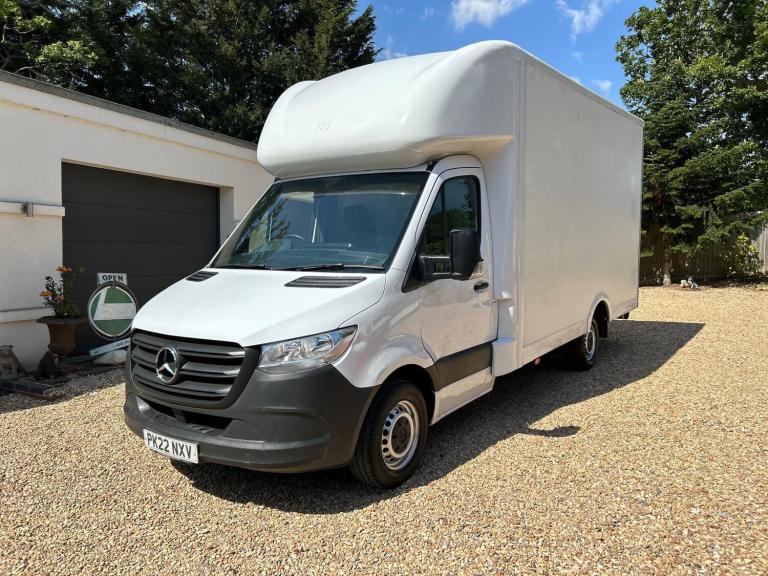 2022 Mercedes-Benz Sprinter 2.0 315 CDi LWB Luton Low Loader Air Con Luton Diesel Manual