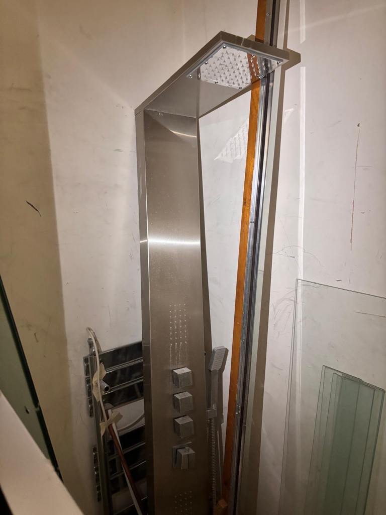 FREE Shower Enclosure, Glass Panels, Shower Tray & Rainfall Shower – W2