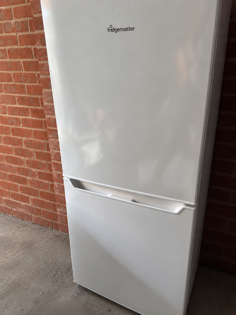 Fridgemaster Fridge Freezer – White, Good Condition