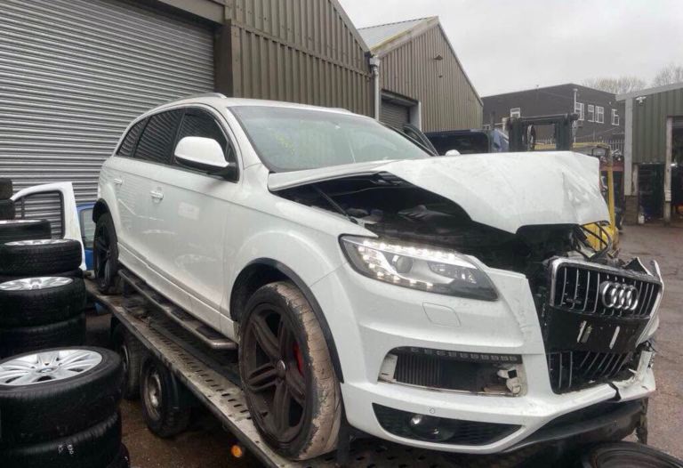2012 AUDI Q7 S-LINE 3.0 TDI V6 AUTO CRC ENGINE BREAKING FOR PARTS