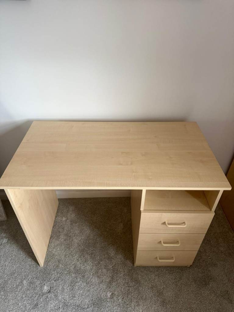 Light Wood Desk with 3 Drawers – Very Good Condition