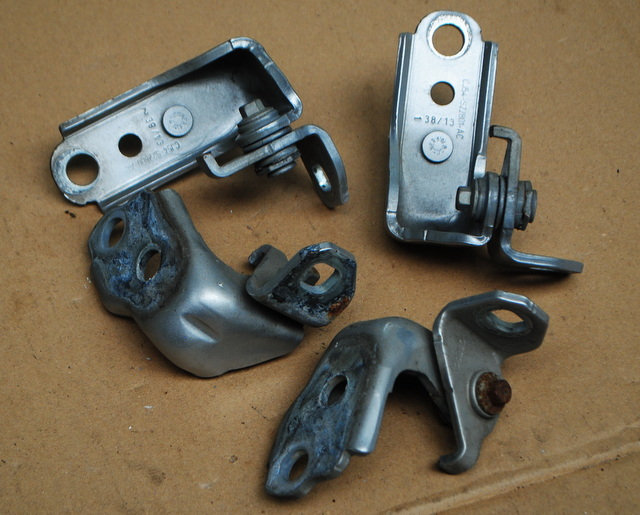 2013-2018 FORD TRANSIT CONNECT MK2 FRONT LEFT+RIGHT DOOR HINGES SET SILVER