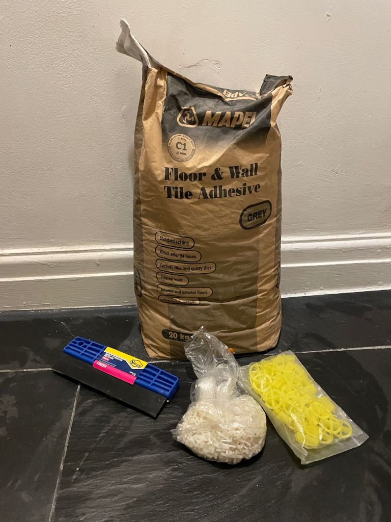 Tile adhesive mapei wall floor 20kg tile spacers grout tool