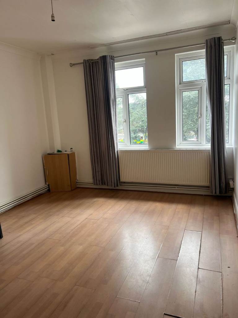 1 bedroom flat 