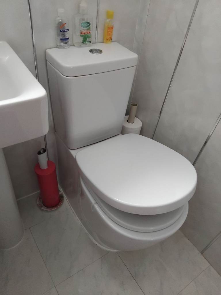 Toilet + Cistern White