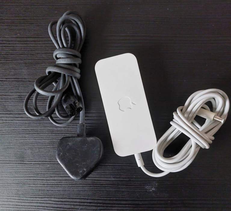 Apple A1202 Airport Extreme Base Station 12V 1.8A Power Supply 