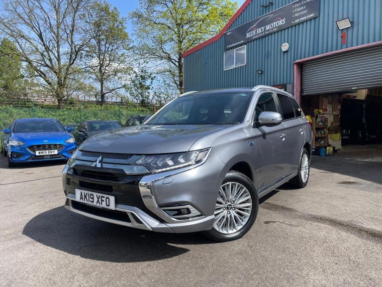 2019 Mitsubishi Outlander 2.4h TwinMotor 13.8kWh 4h CVT 4WD Euro 6 (s/s) 5dr ESTATE Petrol/Electr...
