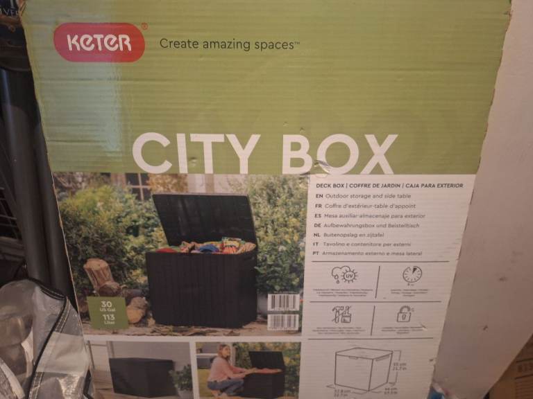 Keter small storage box 113ltr 