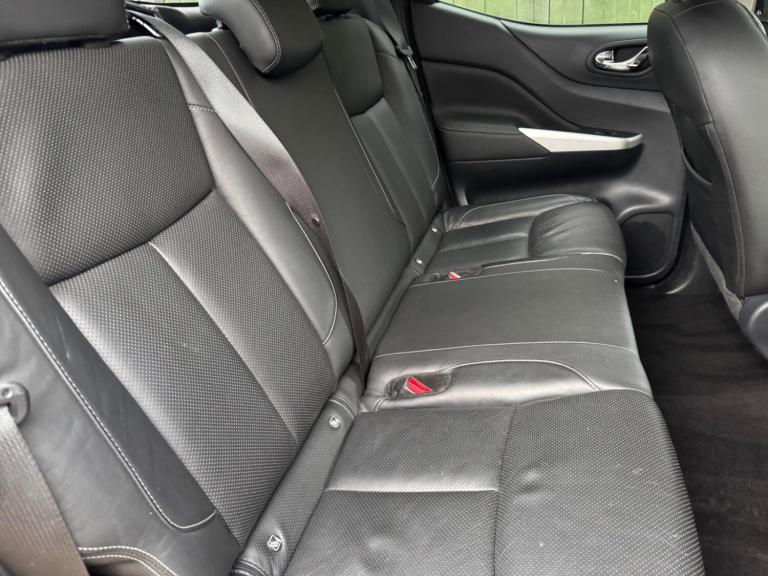 2020 Nissan Navara 2.3 dCi Tekna Auto 4WD Euro 6 4dr PICK UP Diesel Automatic