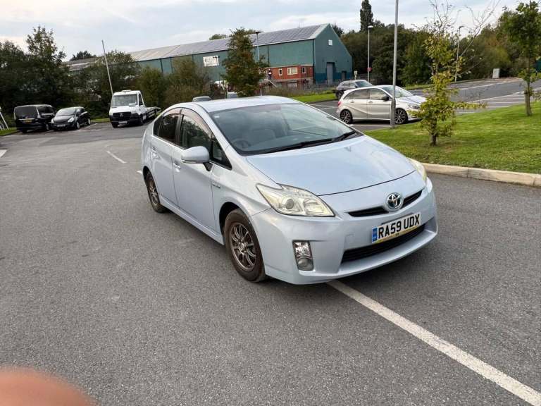 2010 Toyota Prius Toyota Prius Hybrid Petrol Light Blue 2010 5 Seater  1.8L