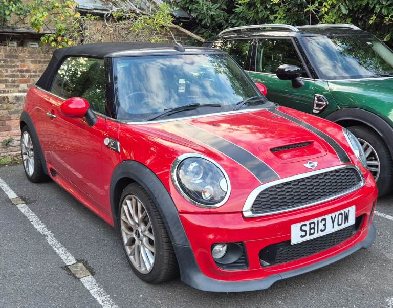 Mini, CONVERTIBLE, Convertible, 2013, Manual, 1598 (cc), 2 doors