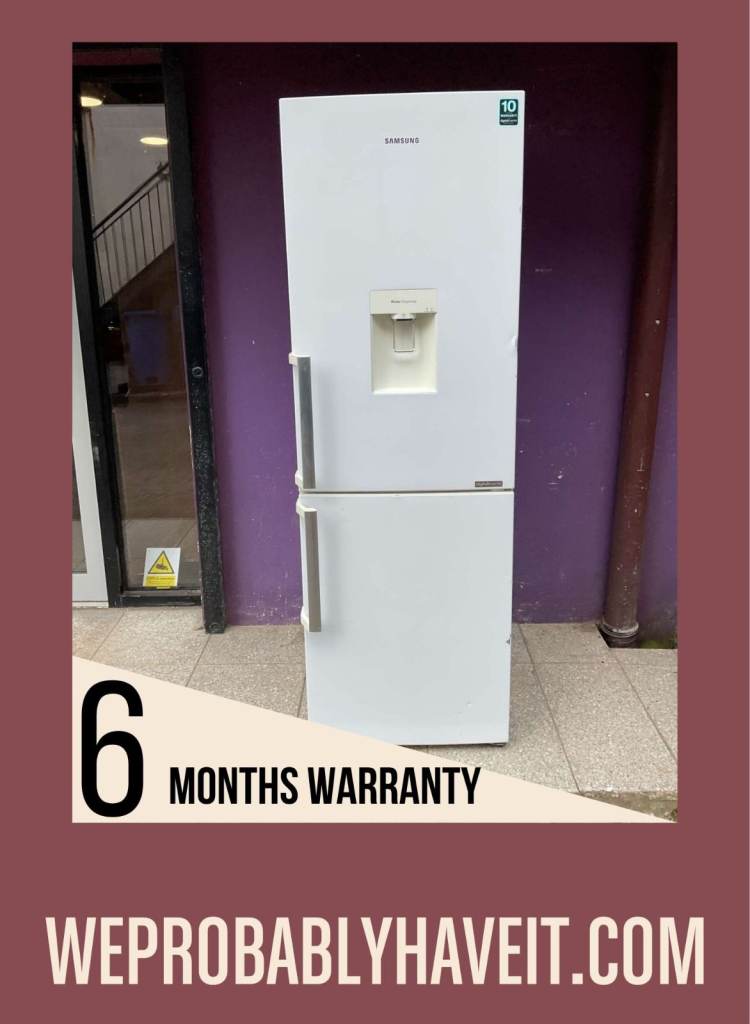 Samsung fridge freezer with water dispenser with 6mths warranty (9527)
