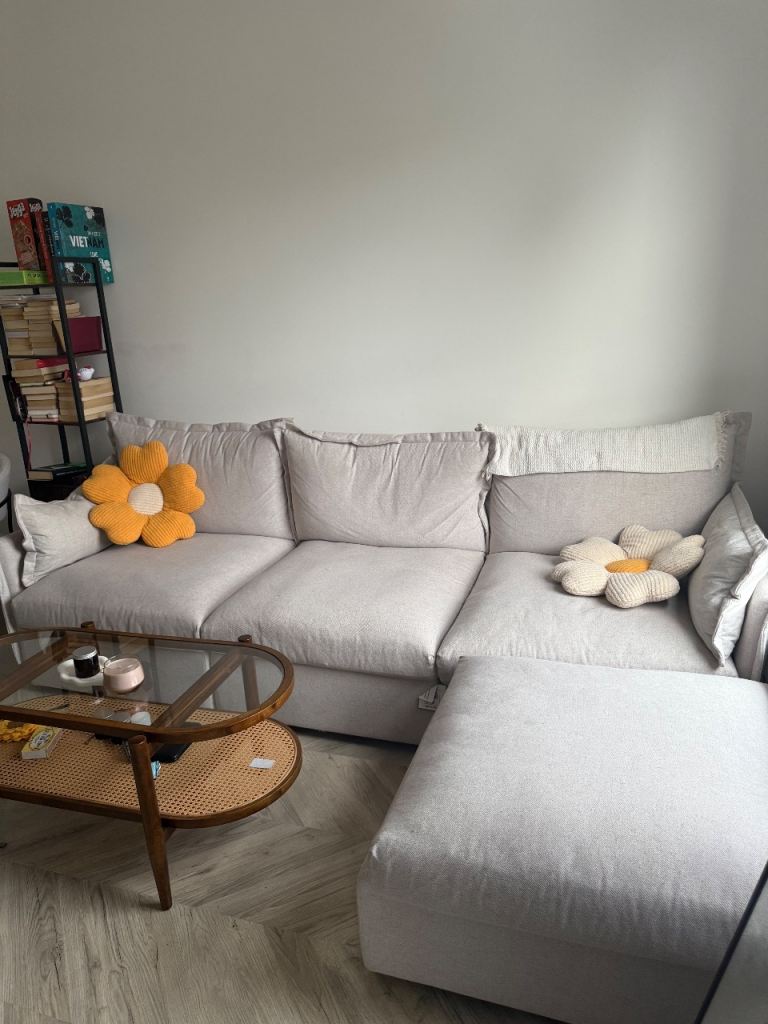 Daals- Beige Modular Corner Sofa with Chaise – Great Condition