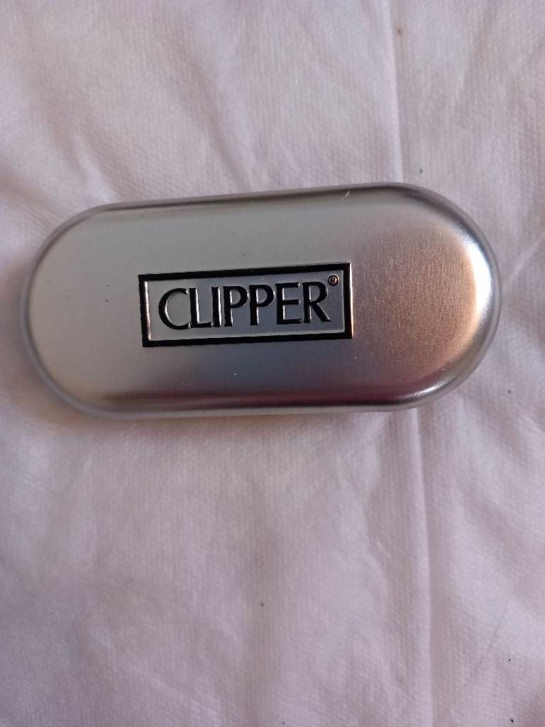Clipper in tin, new