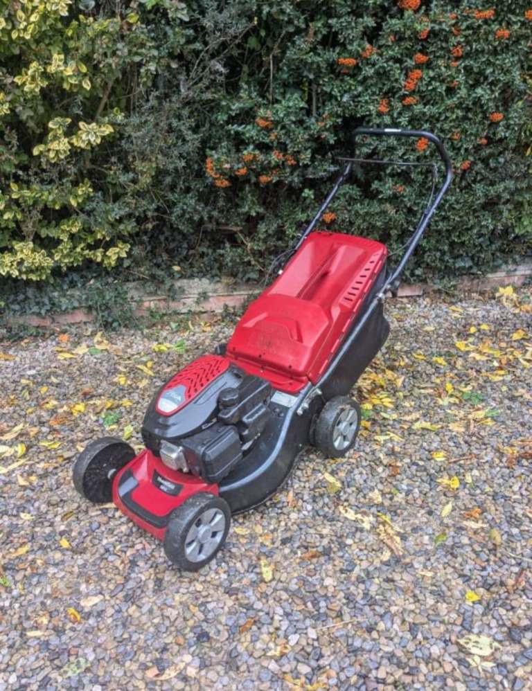 Petrol lawnmower mountfield 
