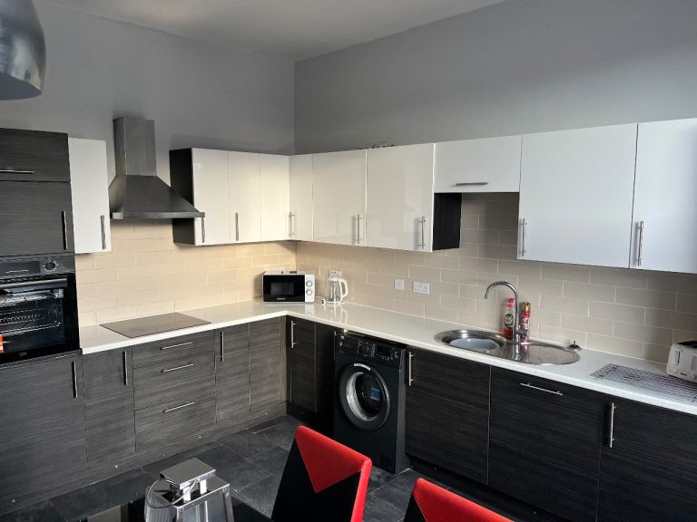 1 Bedroom Top floor flat for rent 