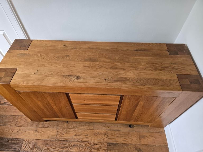 Sideboard