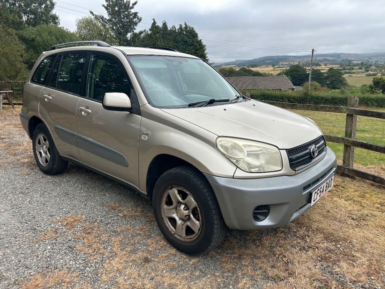 RARE LOW MILEAGE,ONE OWNER FROM NEW,2005 TOYOTA RAV4 2.0 PETROL, 97000 MILES,12 MONTH MOT 