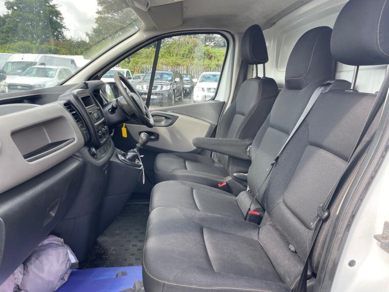 2016 RENAULT TRAFIC SL27 DCI 115 BUSINESS+ PANEL VAN - NO VAT - PX/FINANCE POSS