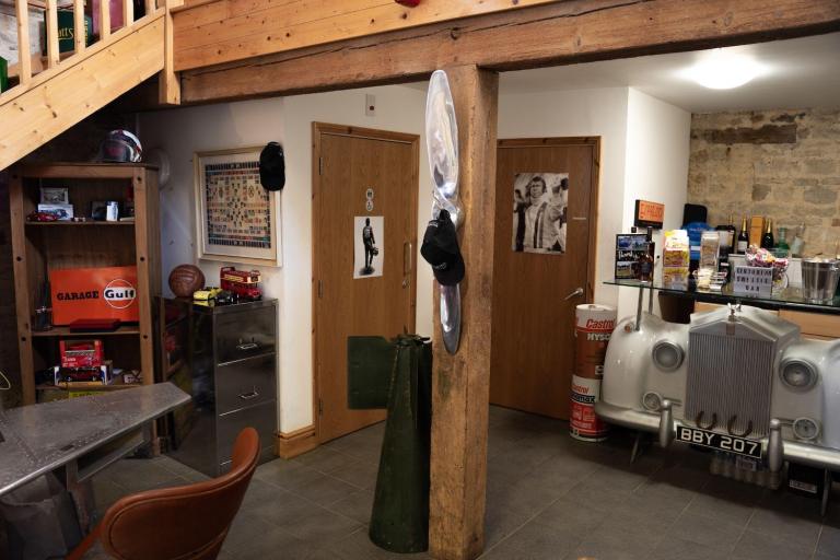  Land Rover Defender 110 3.0 D300 MHEV X-Dynamic HSE Auto 4WD Euro 6 (s/s) 5dr Diesel Automatic