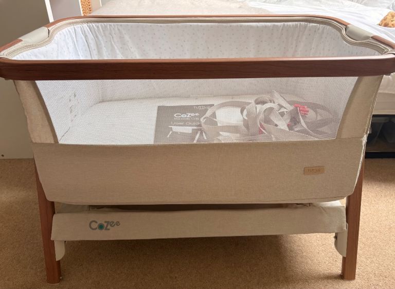 Tutti bambini cozee bedside crib 