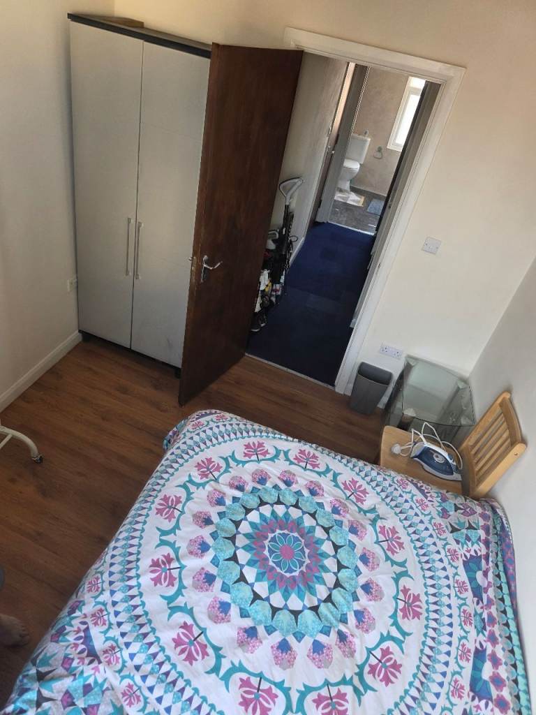 Double room in southall