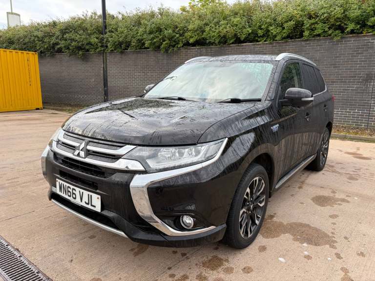 2016 Mitsubishi Outlander 2.0h 12kWh GX4h SUV 5dr Petrol Plug-in Hybrid CVT 4WD Euro 6 (s/s) (200...