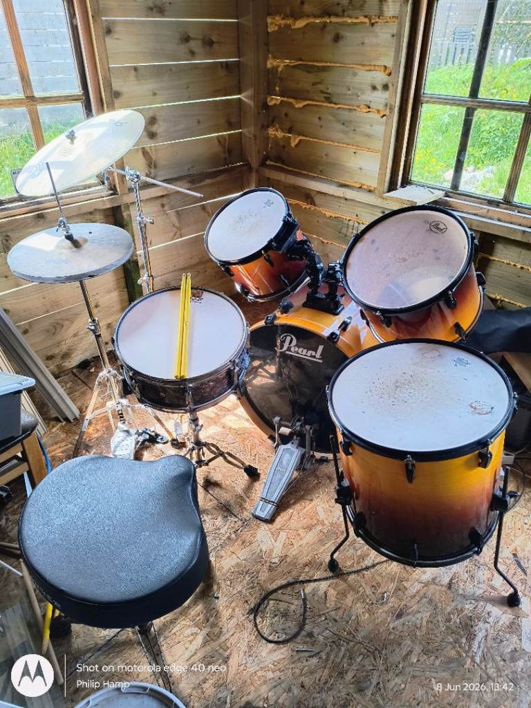 Pearl Drum Kit 5 Piece With 