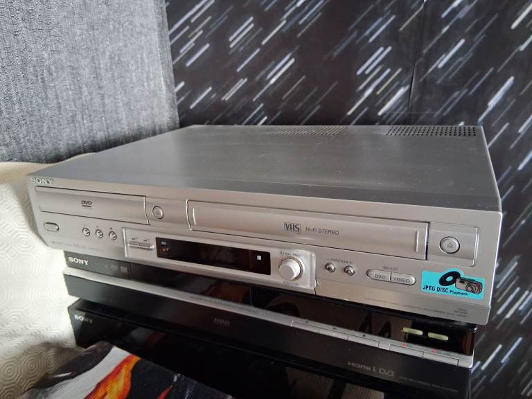 Dvd player and video recorder all in one.