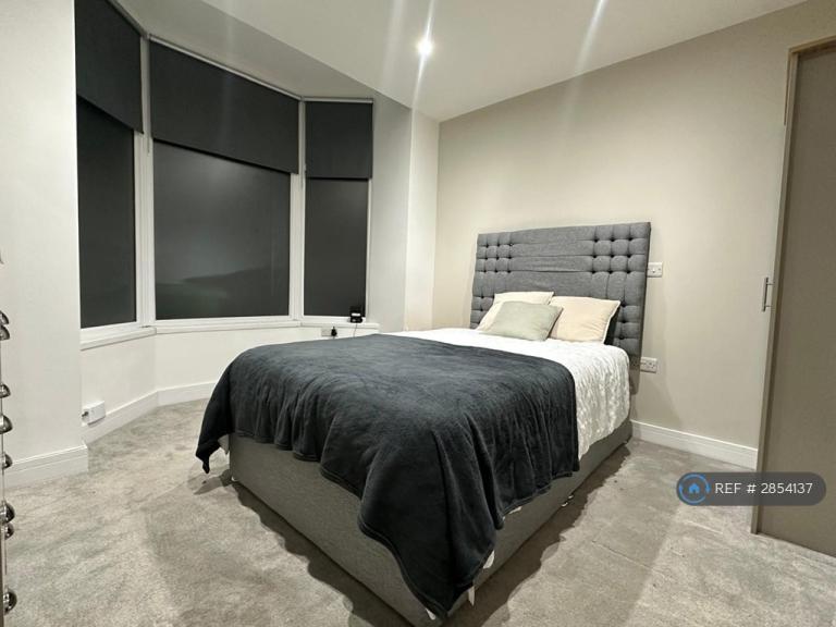 1 bedroom in Queens Road, Portsmouth, PO2 (#2854137)