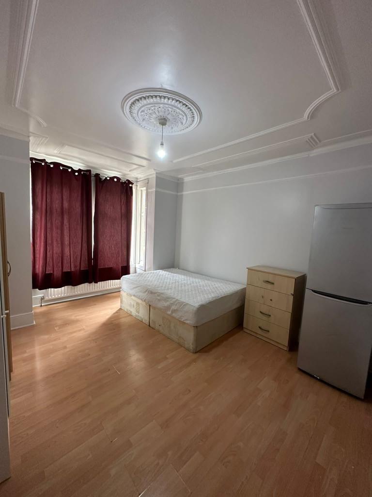 BEAUTIFUL ROOMS FOR RENT IN SURREY QUAYS 🎉🎉