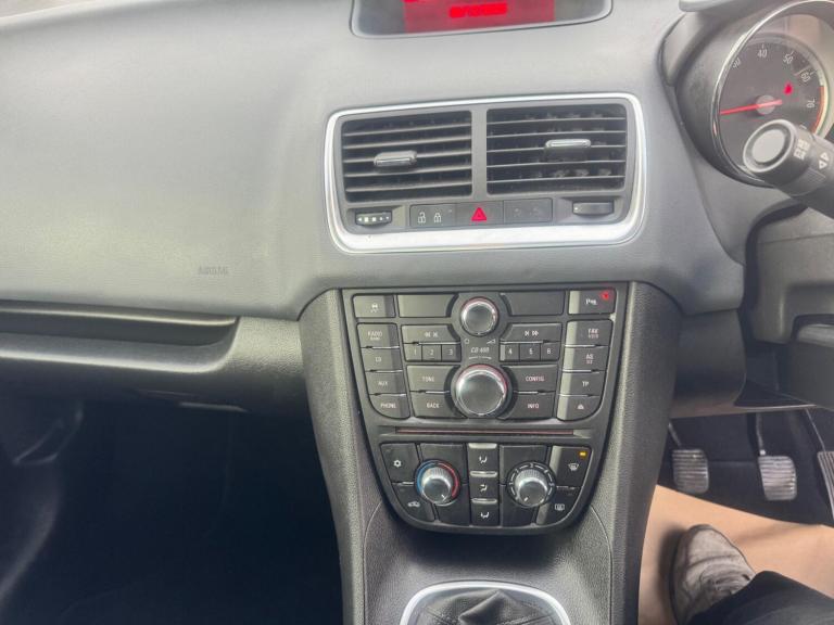 2014 Vauxhall Meriva 1.4T 16V SE 5dr MPV PETROL Manual